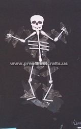 primaryschool-making-skeleton-with-ear-stick-first-grade