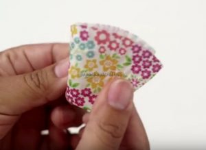 cupcake liners butterfly craft to make for kindergarten teacher