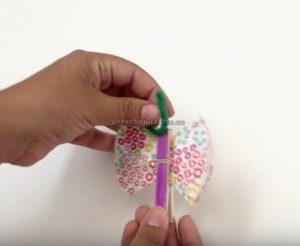 cupcake liners butterfly craft to make for preschoolers