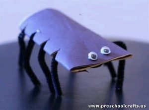 spider-craft-idea-for-kids-wih-paper-roll