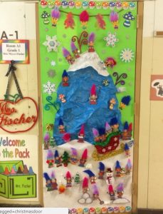 christmas-door-decoration-ideas-for-classroom