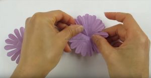 cupcake liners flower craft making for pre school teacher