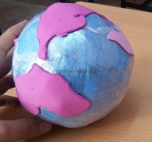 Craft ideas related to Earth Day Theme for Kindergartners