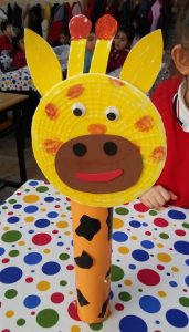 Preschool craft ideas related to giraffe